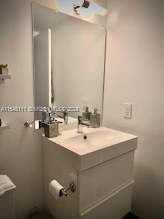 1228 West Ave 511, Miami Beach, Florida 33139, 1 Bedroom Bedrooms, ,1 BathroomBathrooms,Residential,For Sale,1228 West Ave 511,A11548111