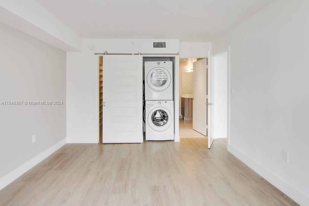 1756 N Bayshore Dr 20L, Miami, Florida 33132, 1 Bedroom Bedrooms, ,1 BathroomBathrooms,Residentiallease,For Rent,1756 N Bayshore Dr 20L,A11548367