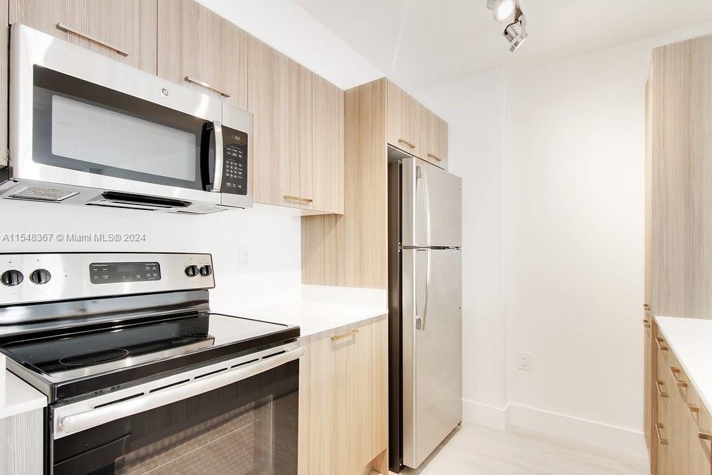 1756 N Bayshore Dr 20L, Miami, Florida 33132, 1 Bedroom Bedrooms, ,1 BathroomBathrooms,Residentiallease,For Rent,1756 N Bayshore Dr 20L,A11548367