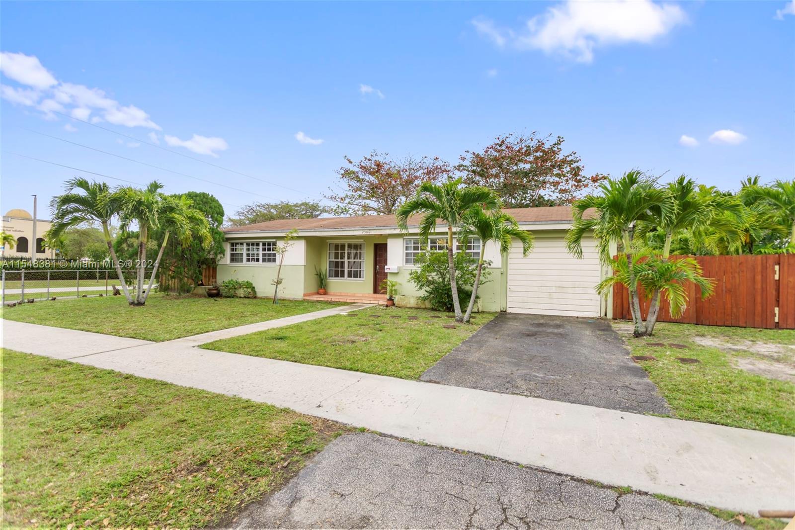 2560 NE 207th Ter, Miami, Florida 33180, 3 Bedrooms Bedrooms, ,2 BathroomsBathrooms,Residential,For Sale,2560 NE 207th Ter,A11548381
