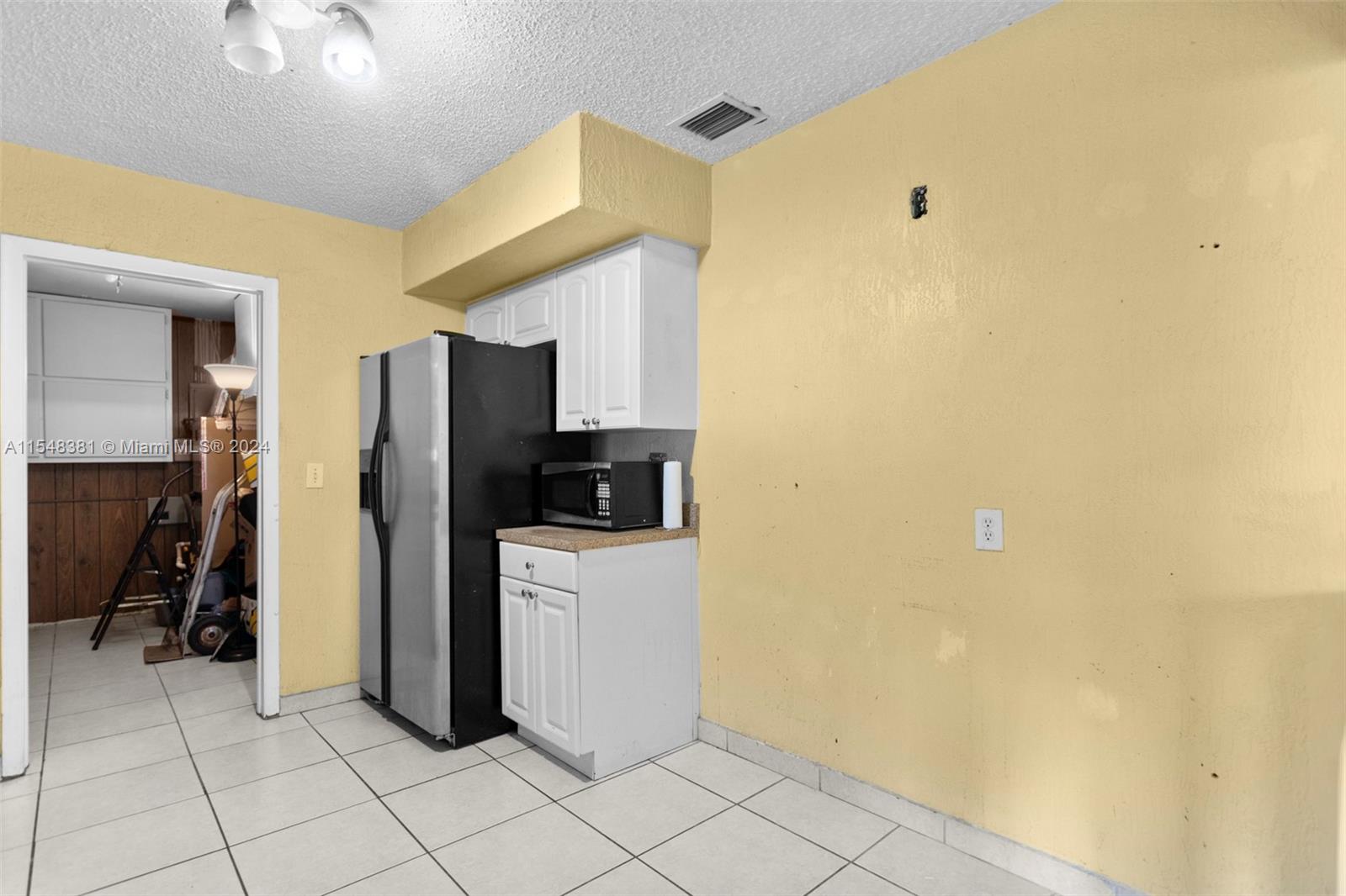 2560 NE 207th Ter, Miami, Florida 33180, 3 Bedrooms Bedrooms, ,2 BathroomsBathrooms,Residential,For Sale,2560 NE 207th Ter,A11548381