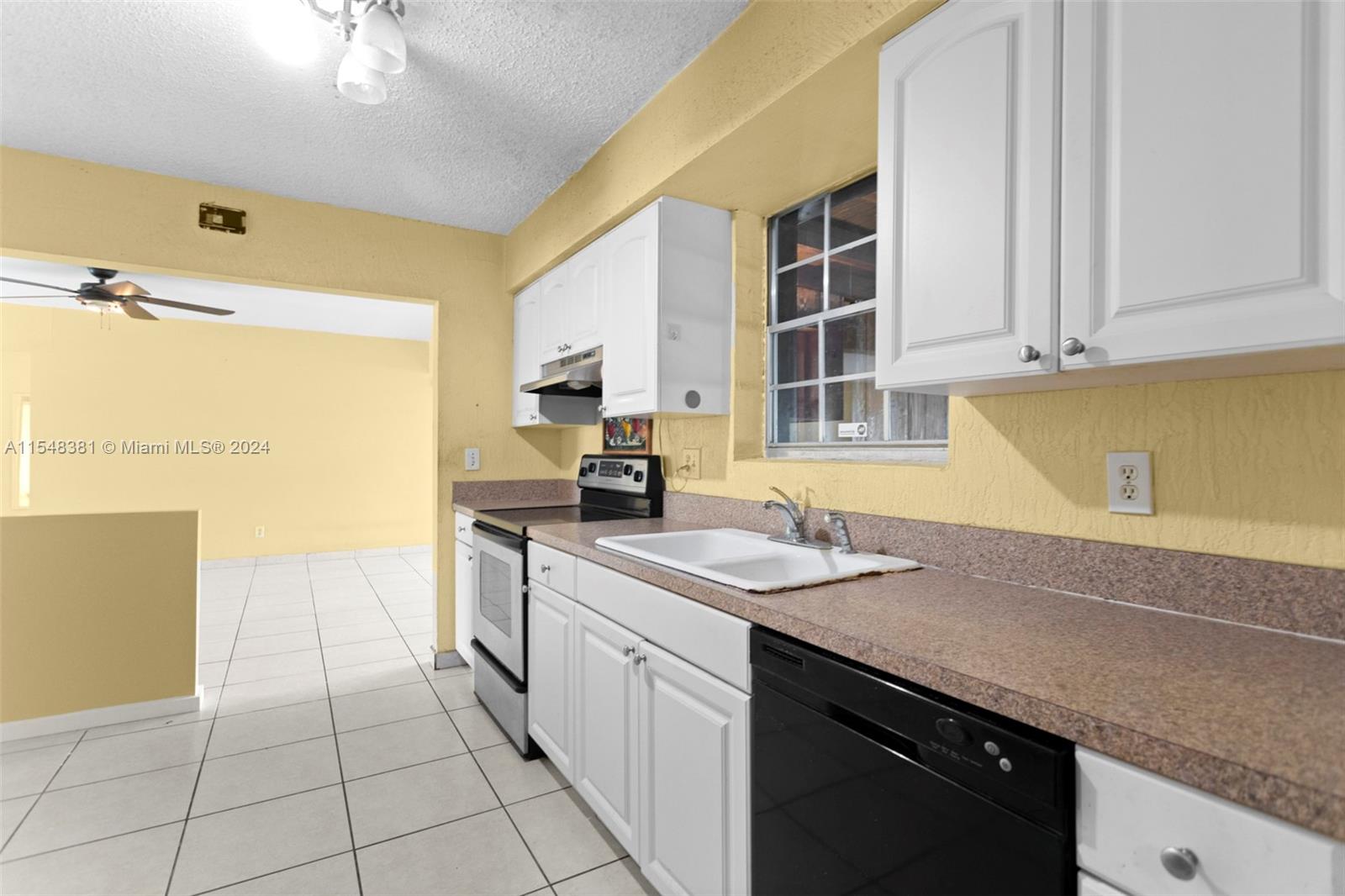 2560 NE 207th Ter, Miami, Florida 33180, 3 Bedrooms Bedrooms, ,2 BathroomsBathrooms,Residential,For Sale,2560 NE 207th Ter,A11548381