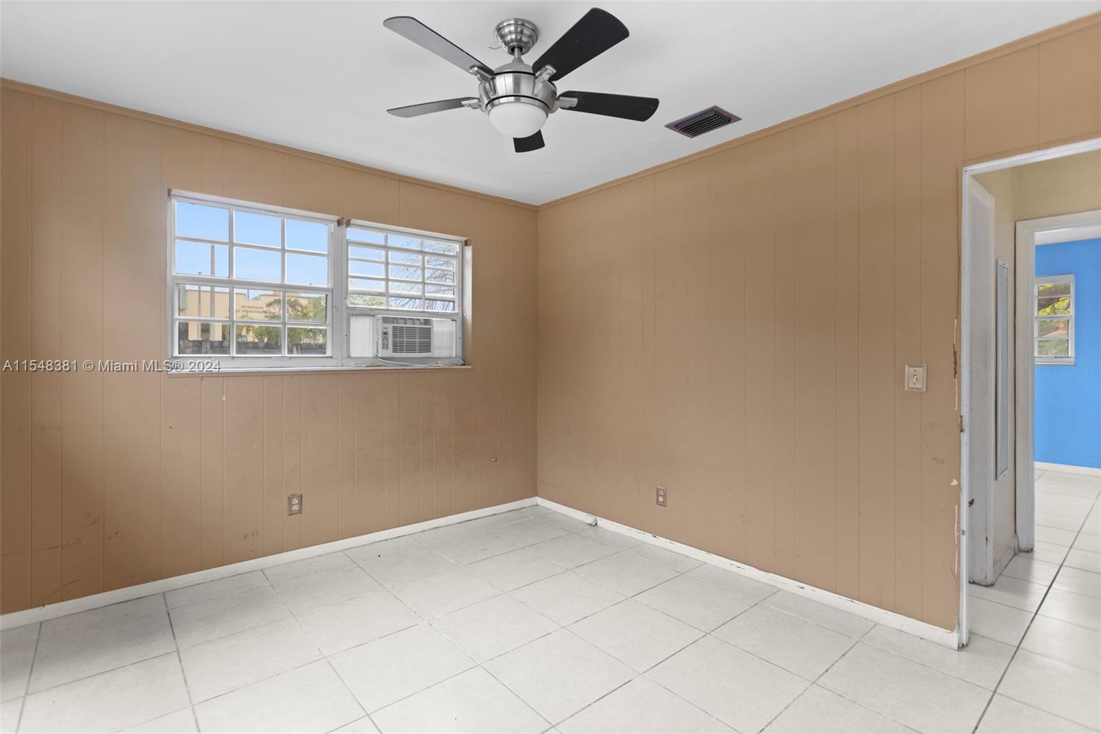 2560 NE 207th Ter, Miami, Florida 33180, 3 Bedrooms Bedrooms, ,2 BathroomsBathrooms,Residential,For Sale,2560 NE 207th Ter,A11548381