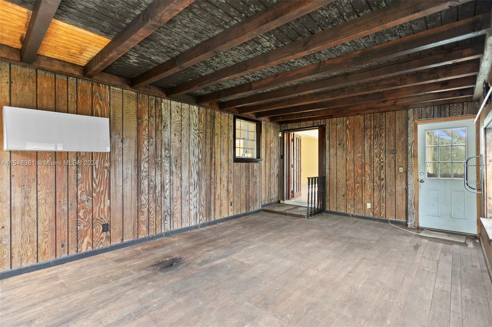 2560 NE 207th Ter, Miami, Florida 33180, 3 Bedrooms Bedrooms, ,2 BathroomsBathrooms,Residential,For Sale,2560 NE 207th Ter,A11548381