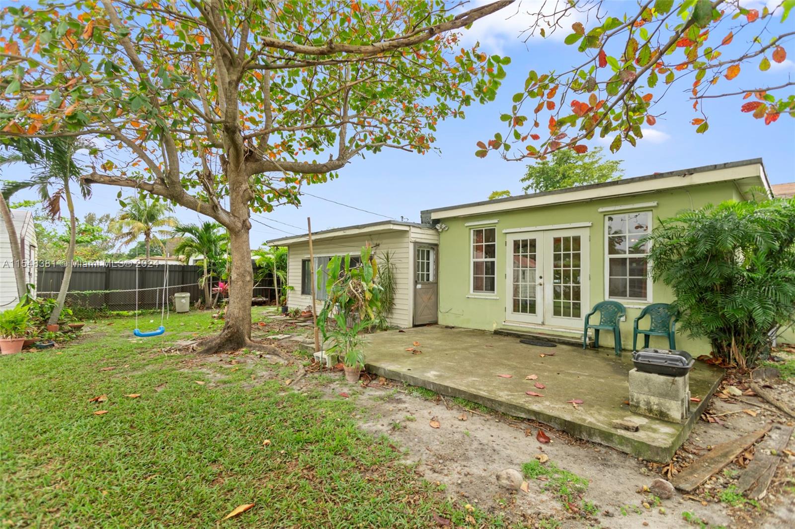 2560 NE 207th Ter, Miami, Florida 33180, 3 Bedrooms Bedrooms, ,2 BathroomsBathrooms,Residential,For Sale,2560 NE 207th Ter,A11548381