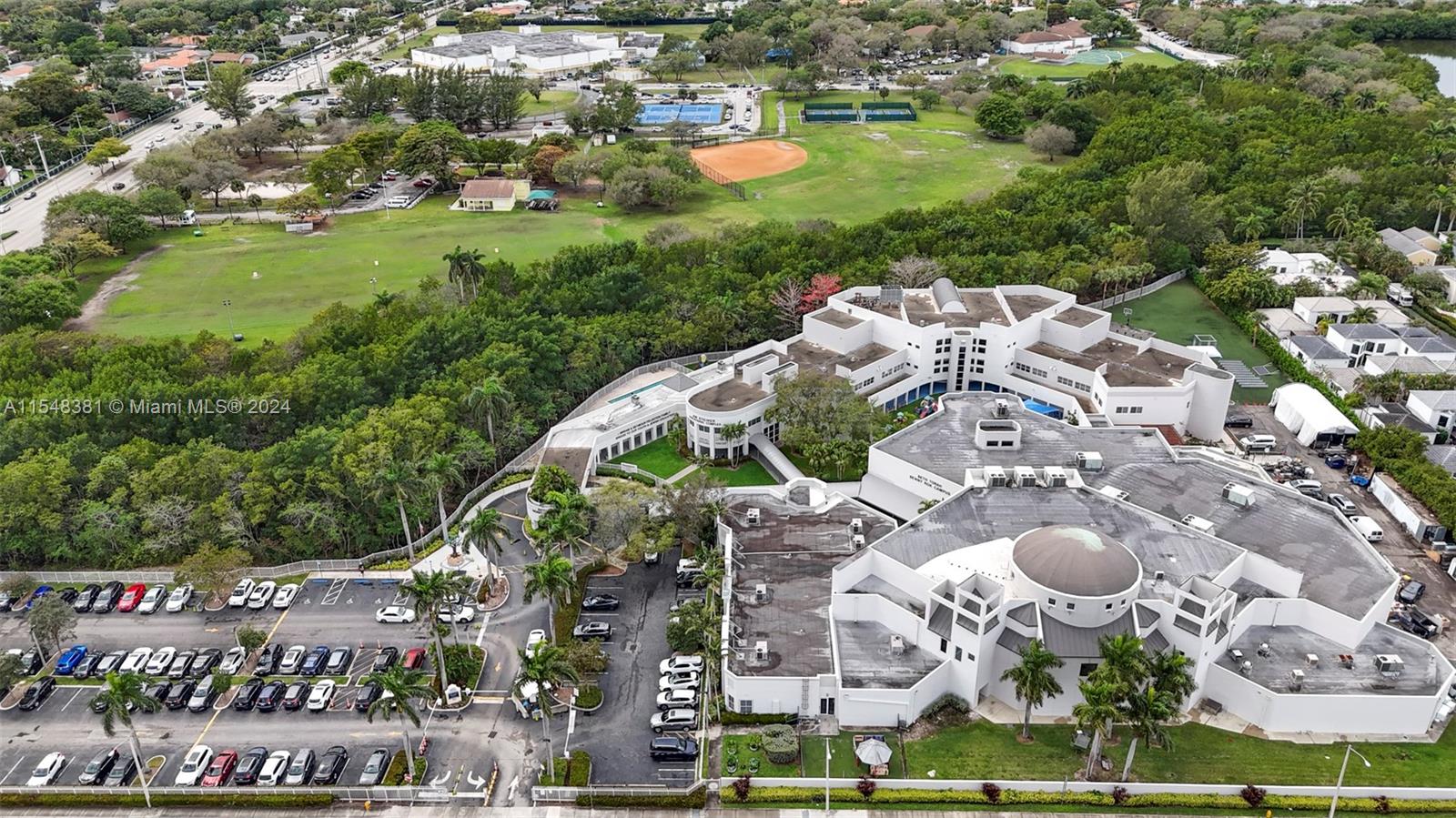 2560 NE 207th Ter, Miami, Florida 33180, 3 Bedrooms Bedrooms, ,2 BathroomsBathrooms,Residential,For Sale,2560 NE 207th Ter,A11548381