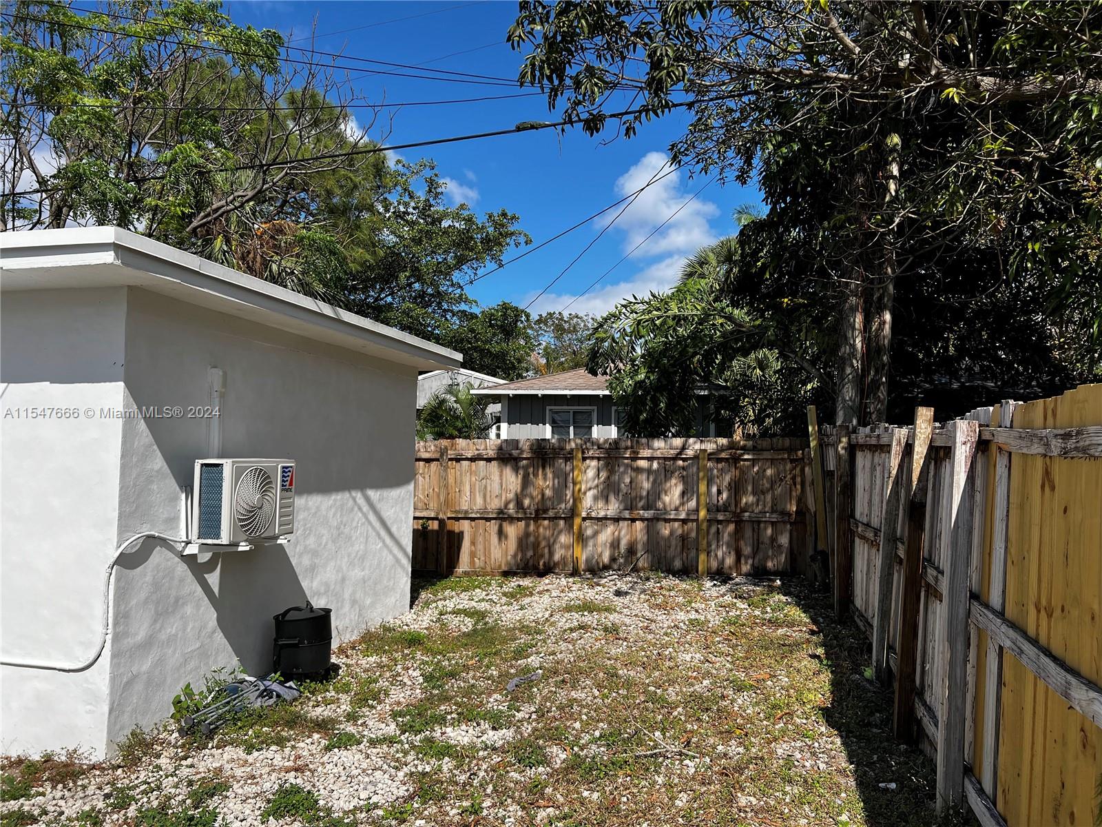 513 Franklin Rd, West Palm Beach, FL, 33405 United States, 4 Bedrooms Bedrooms, ,3 BathroomsBathrooms,Residential,For Sale,Franklin Rd,A11547666