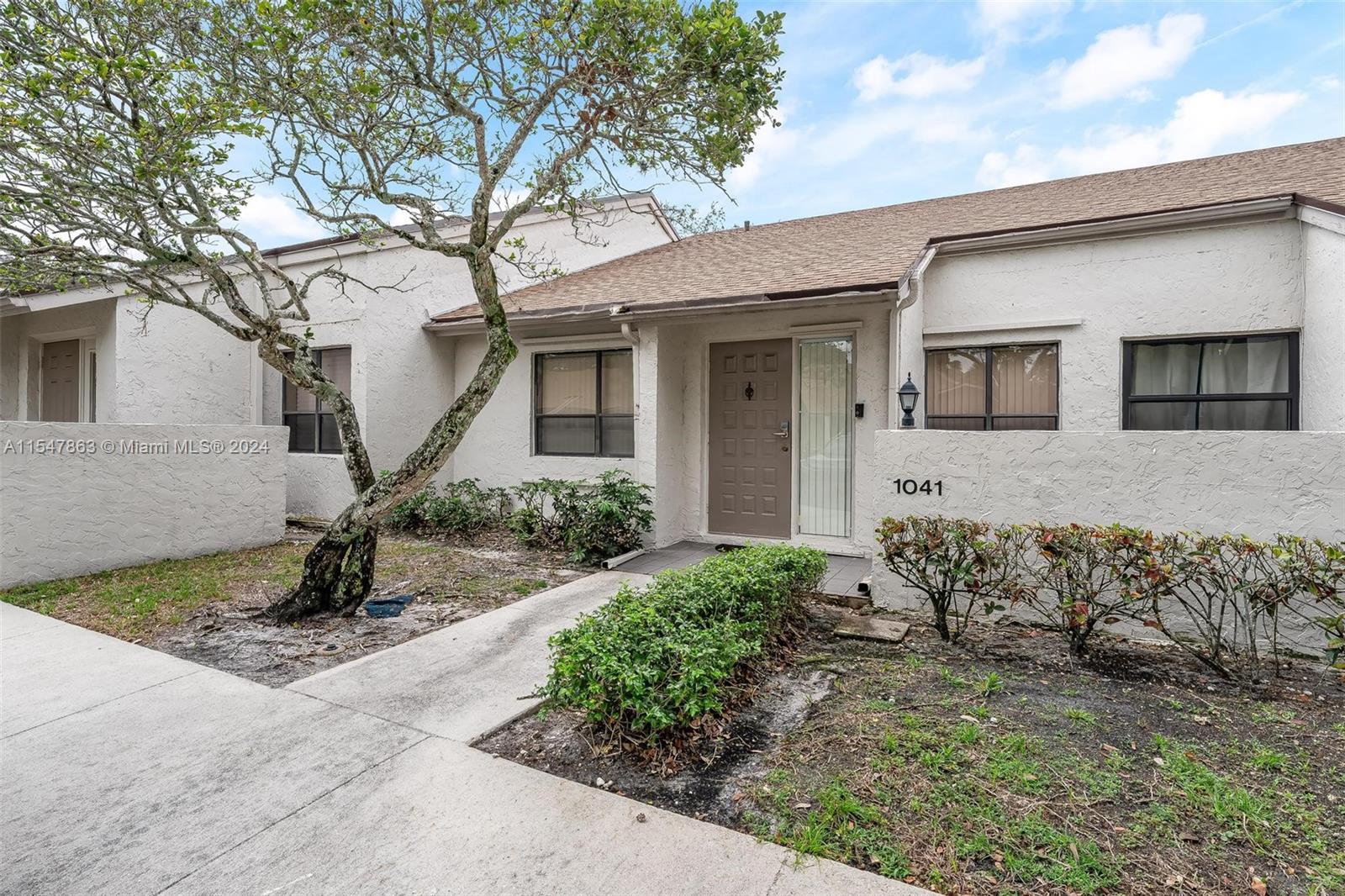 1041 79th Ave, Plantation, FL, 33322 United States, 2 Bedrooms Bedrooms, ,2 BathroomsBathrooms,Residential,For Sale,79th Ave,A11547863