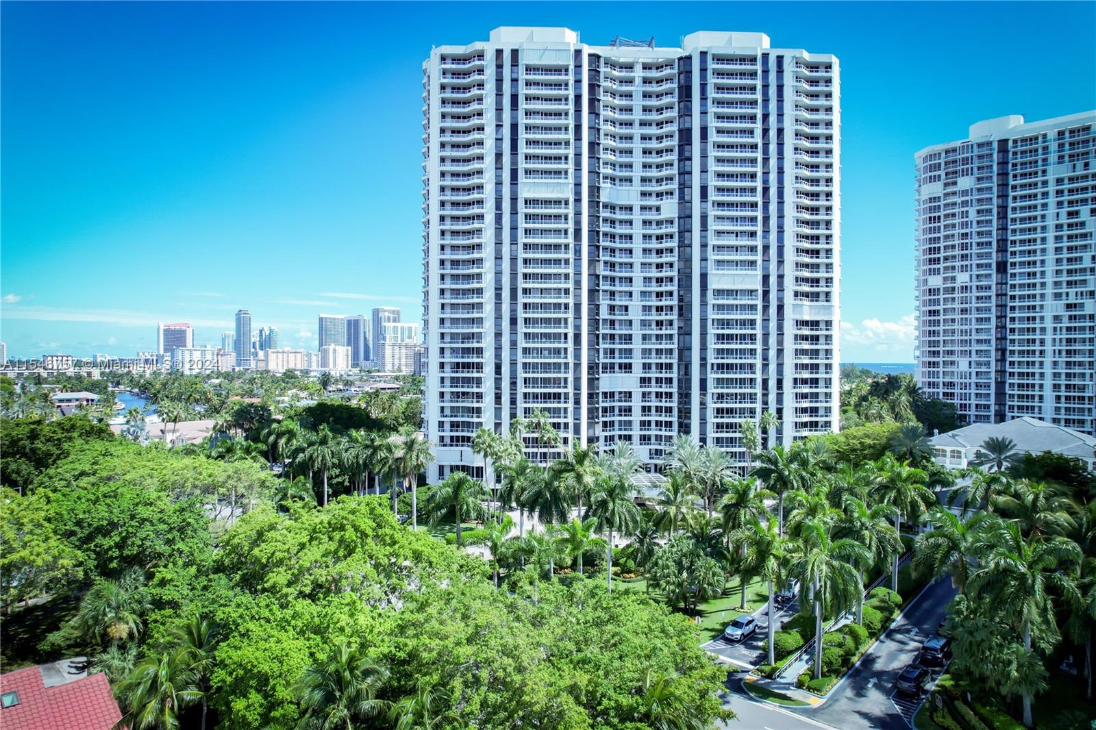 21205 Yacht Club Dr, Aventura, FL, 33180 United States, 3 Bedrooms Bedrooms, ,2 BathroomsBathrooms,Residential,For Sale,Yacht Club Dr,A11546757