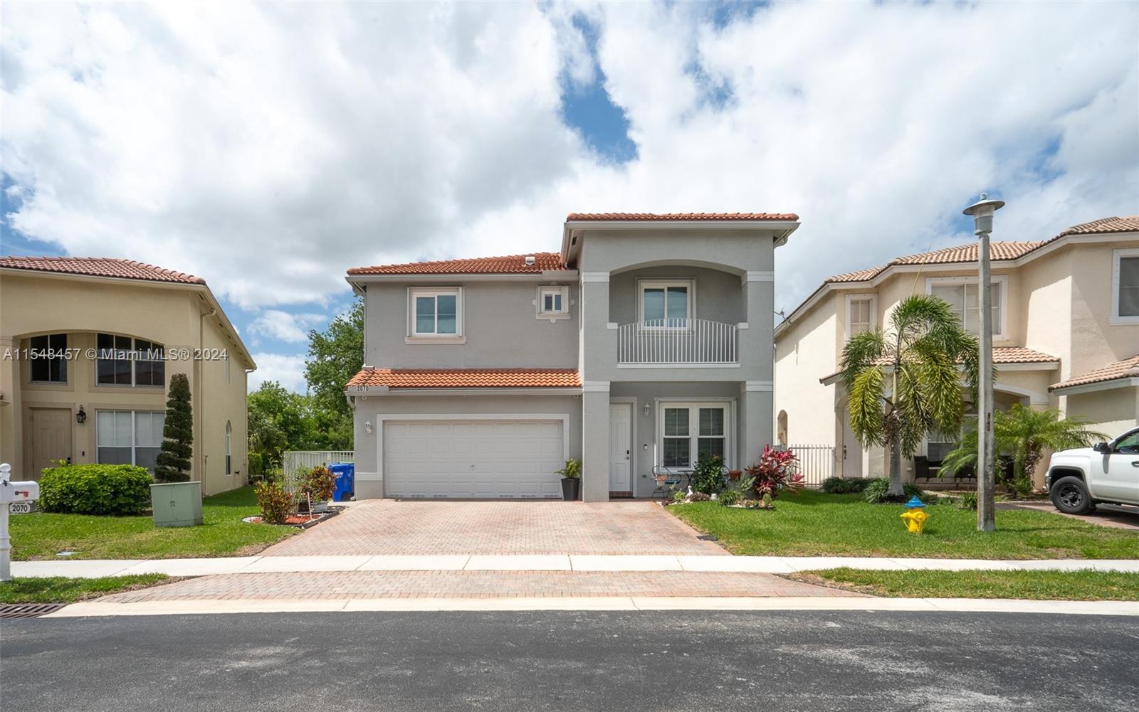 2070 NW 77th Ter, Pembroke Pines, FL 33024