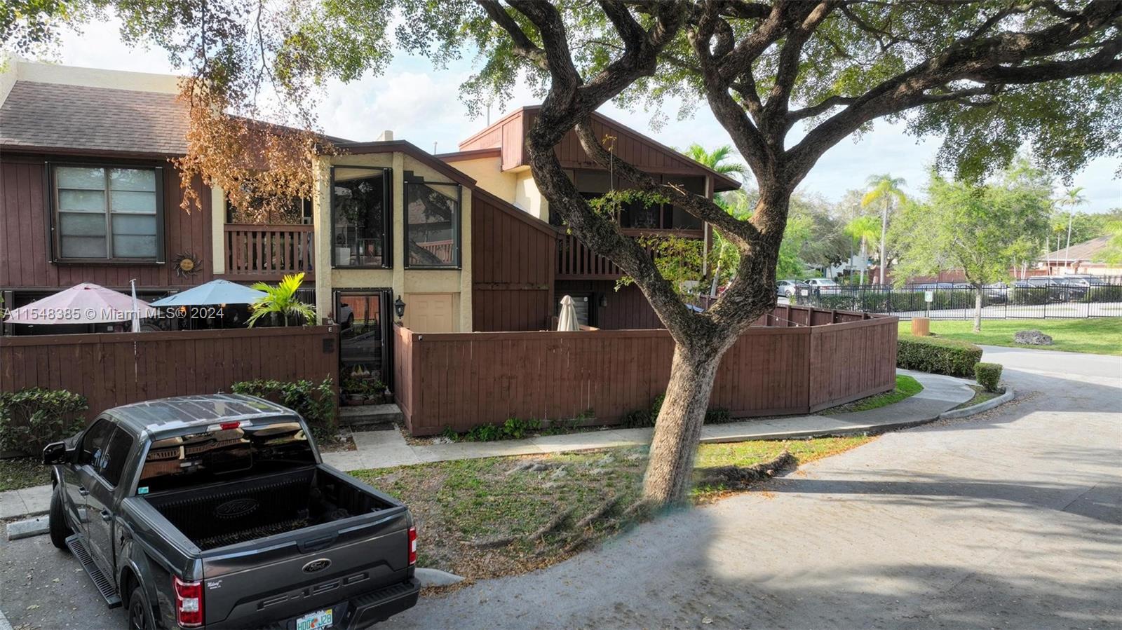 6907 115th Pl, Miami, FL, 33173 United States, 3 Bedrooms Bedrooms, ,2 BathroomsBathrooms,Residential,For Sale,115th Pl,A11548385