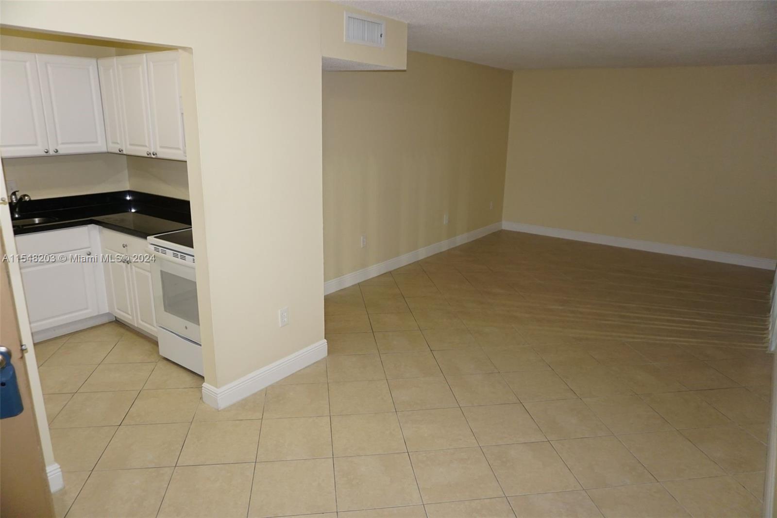 4804 79th Ave, Doral, FL, 33166 United States, 1 Bedroom Bedrooms, ,1 BathroomBathrooms,Residential,For Sale,79th Ave,A11548203