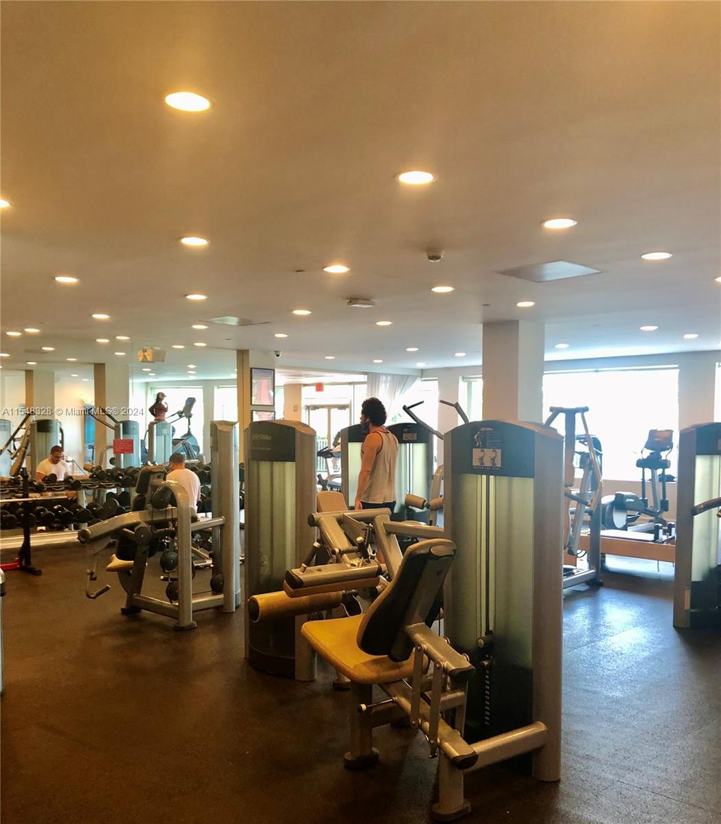 2451 Brickell Ave, Miami, FL, 33129 United States, 1 Bedroom Bedrooms, ,1 BathroomBathrooms,Residential,For Sale,Brickell Ave,A11548328