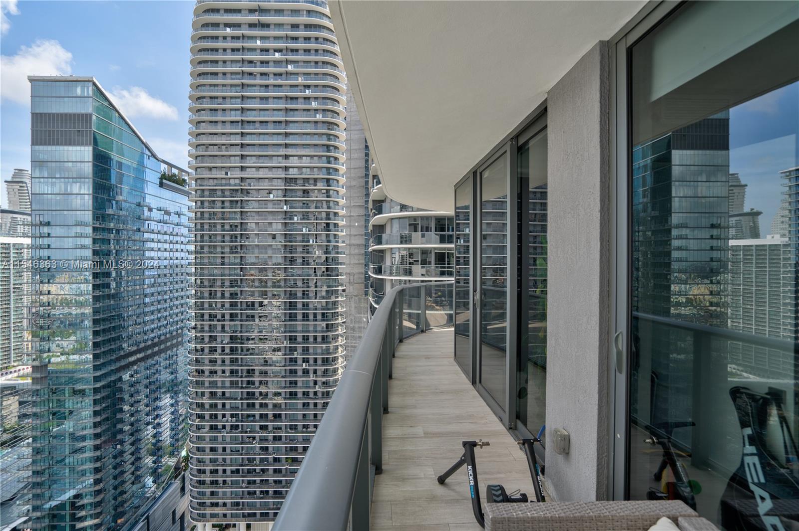 55 SW 9th St 3601, Miami, Florida 33130, 2 Bedrooms Bedrooms, ,2 BathroomsBathrooms,Residential,For Sale,55 SW 9th St 3601,A11546363