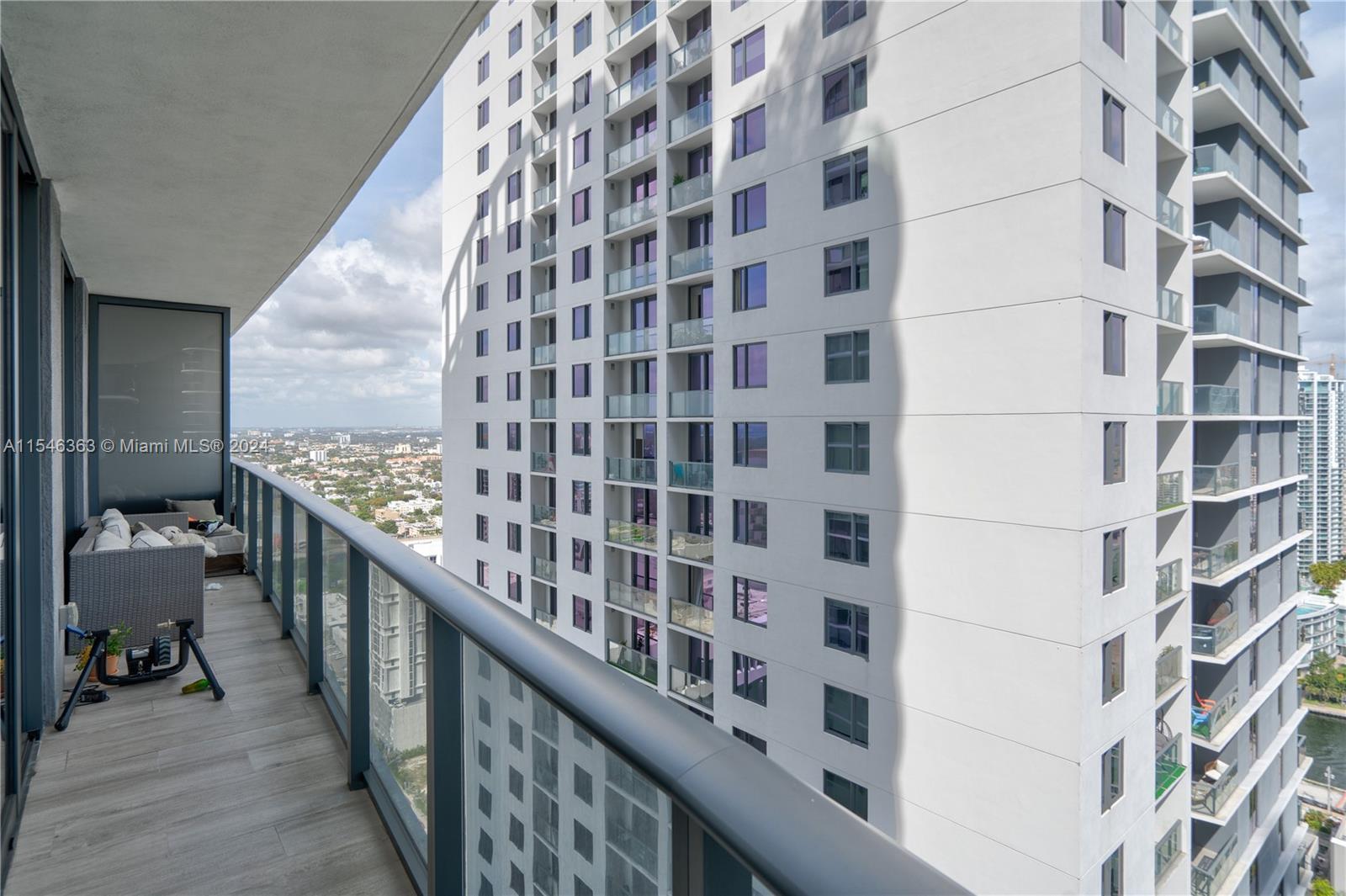 55 SW 9th St 3601, Miami, Florida 33130, 2 Bedrooms Bedrooms, ,2 BathroomsBathrooms,Residential,For Sale,55 SW 9th St 3601,A11546363