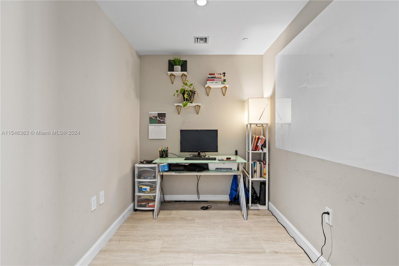 55 SW 9th St 3601, Miami, Florida 33130, 2 Bedrooms Bedrooms, ,2 BathroomsBathrooms,Residential,For Sale,55 SW 9th St 3601,A11546363