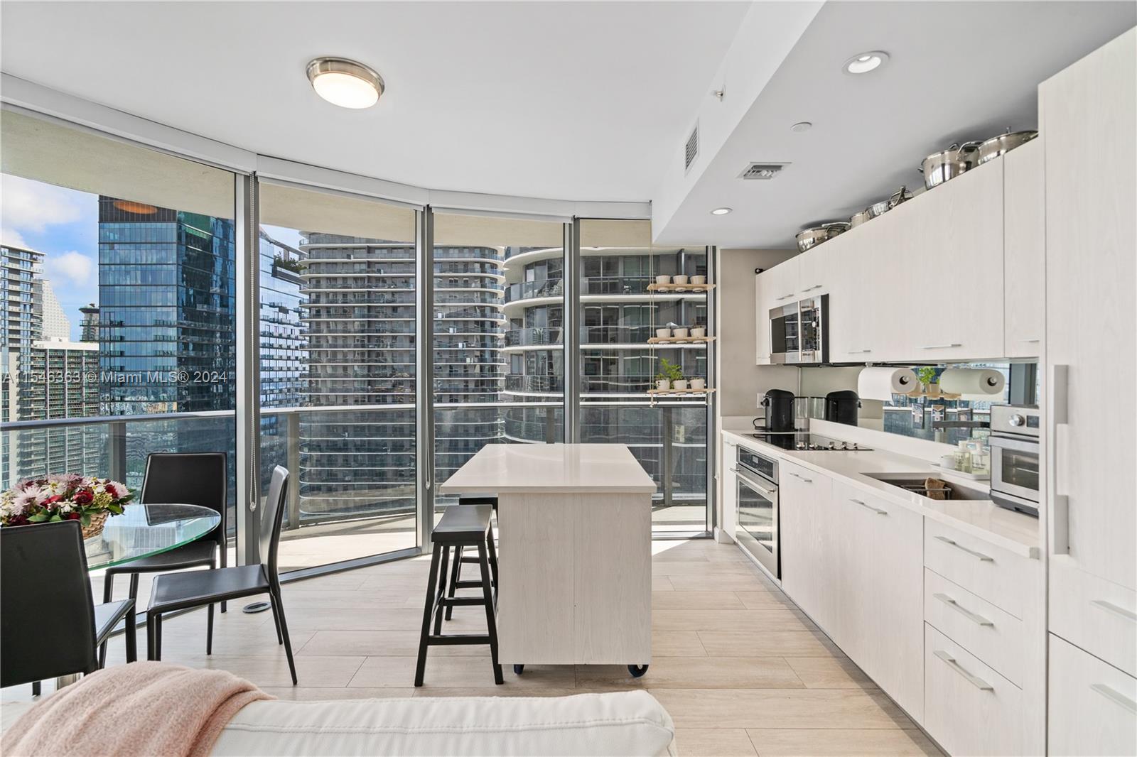 55 SW 9th St 3601, Miami, Florida 33130, 2 Bedrooms Bedrooms, ,2 BathroomsBathrooms,Residential,For Sale,55 SW 9th St 3601,A11546363