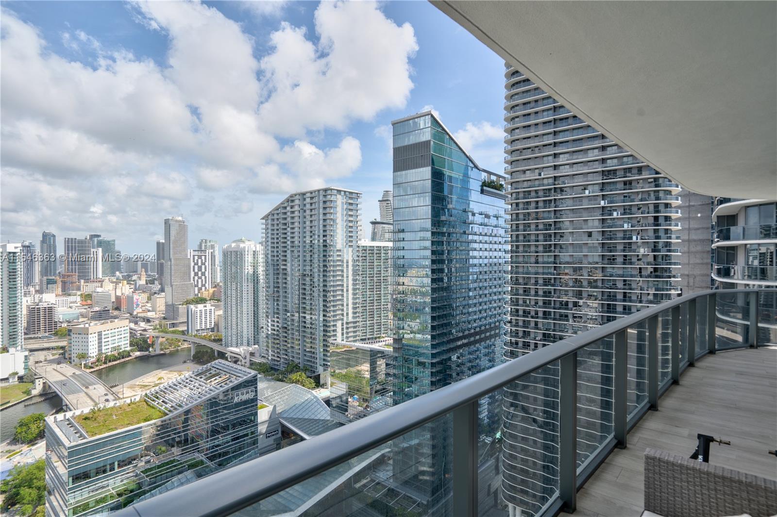 55 SW 9th St 3601, Miami, Florida 33130, 2 Bedrooms Bedrooms, ,2 BathroomsBathrooms,Residential,For Sale,55 SW 9th St 3601,A11546363