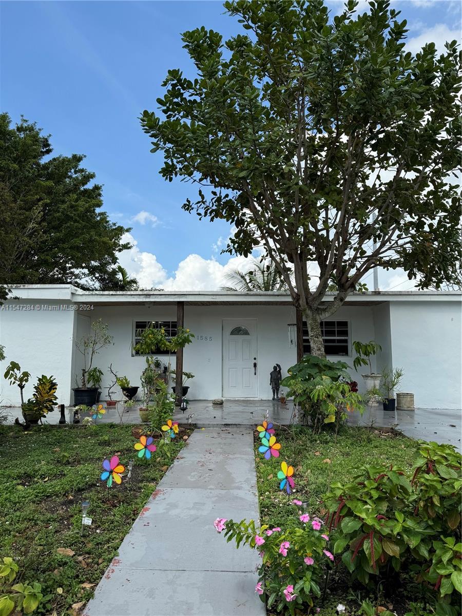 1585 139th St, North Miami, FL, 33161 United States, 4 Bedrooms Bedrooms, ,3 BathroomsBathrooms,Residential,For Sale,139th St,A11547284