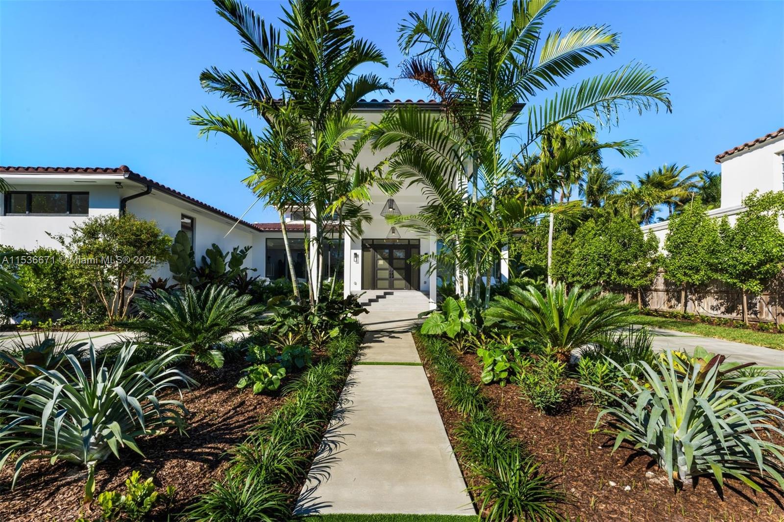 275 W 33rd St, Miami Beach, Florida 33140, 4 Bedrooms Bedrooms, ,4 BathroomsBathrooms,Residential,For Sale,275 W 33rd St,A11536671