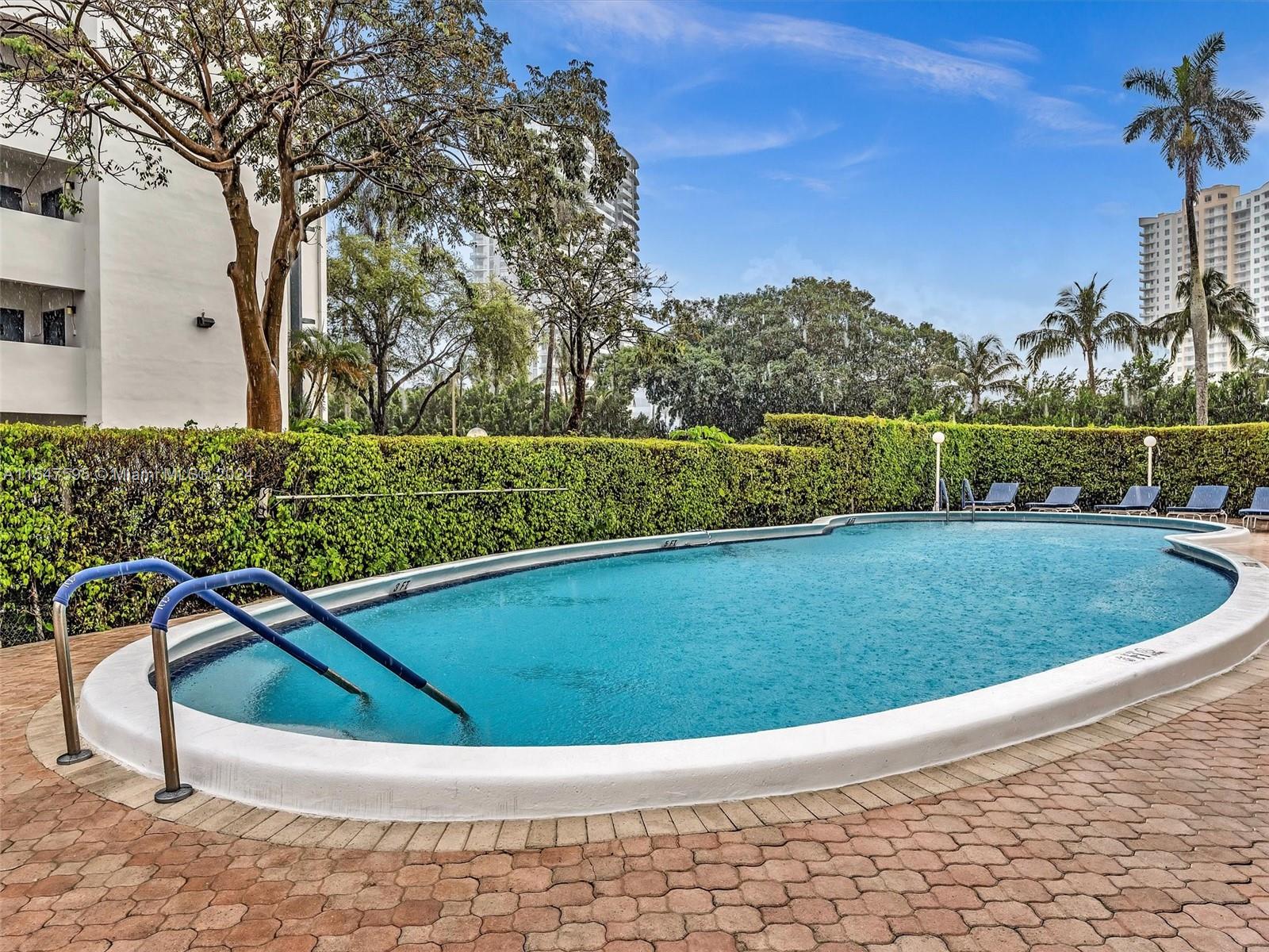 400 Diplomat Pkwy 211, Hallandale Beach, Florida 33009, 2 Bedrooms Bedrooms, ,2 BathroomsBathrooms,Residential,For Sale,400 Diplomat Pkwy 211,A11547595