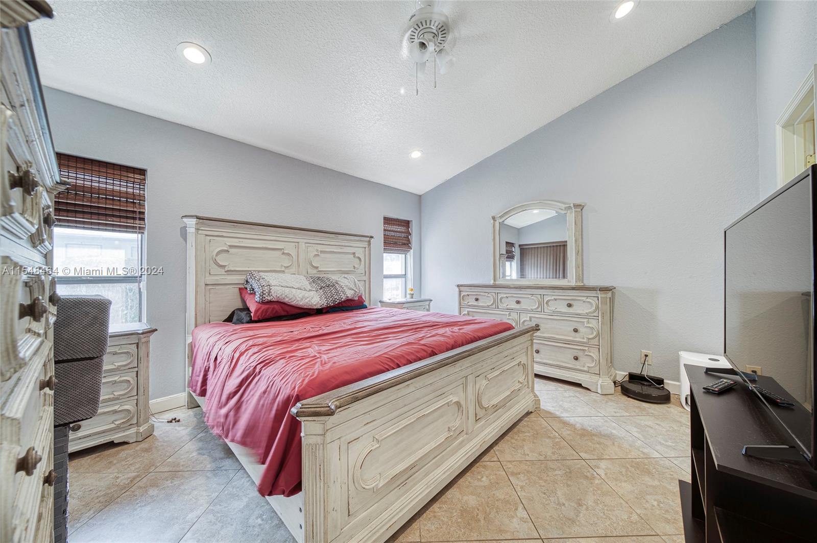 8122 NW 100th Dr 8122, Tamarac, Florida 33321, 2 Bedrooms Bedrooms, ,2 BathroomsBathrooms,Residential,For Sale,8122 NW 100th Dr 8122,A11548464