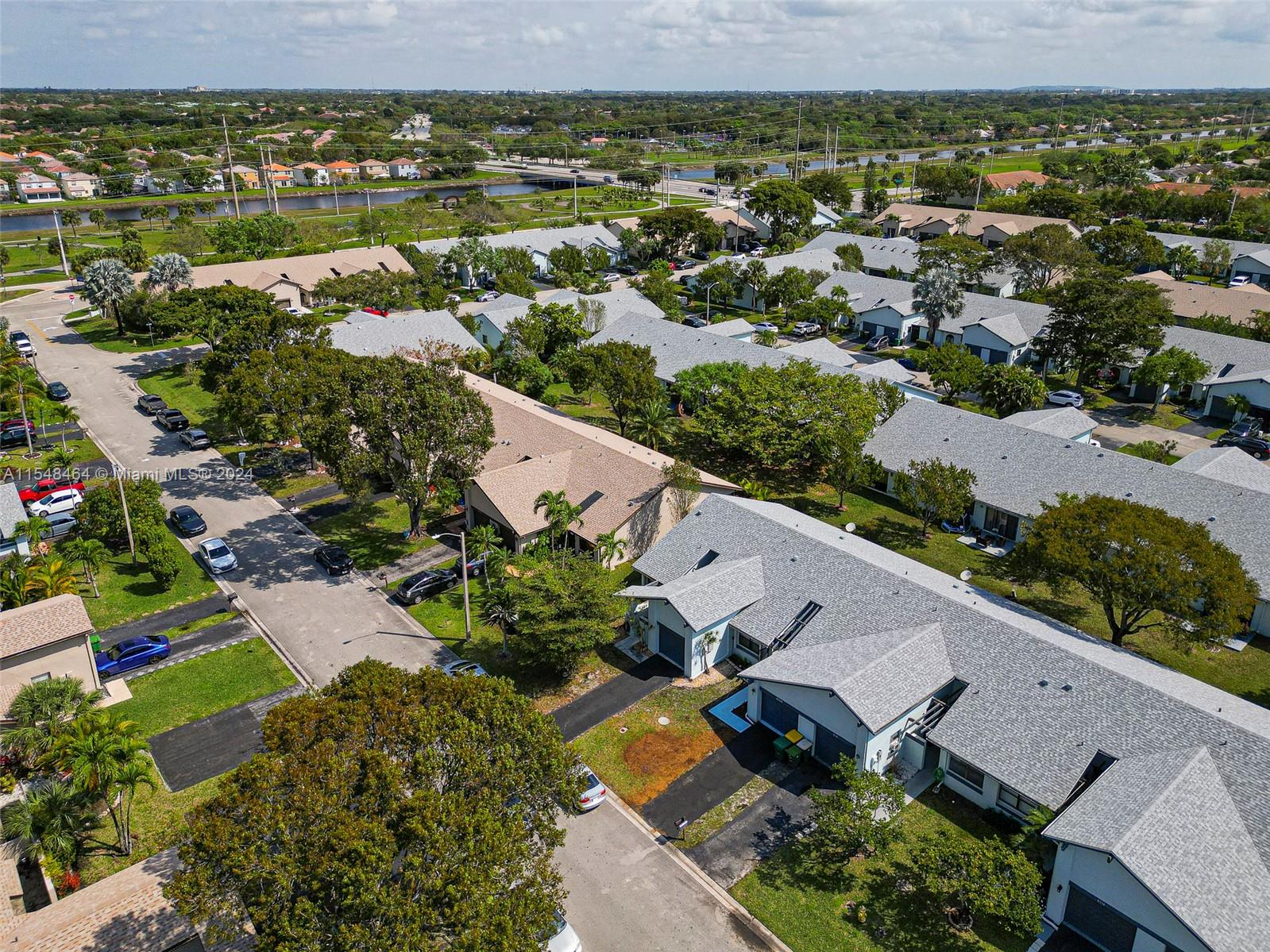 8122 NW 100th Dr 8122, Tamarac, Florida 33321, 2 Bedrooms Bedrooms, ,2 BathroomsBathrooms,Residential,For Sale,8122 NW 100th Dr 8122,A11548464