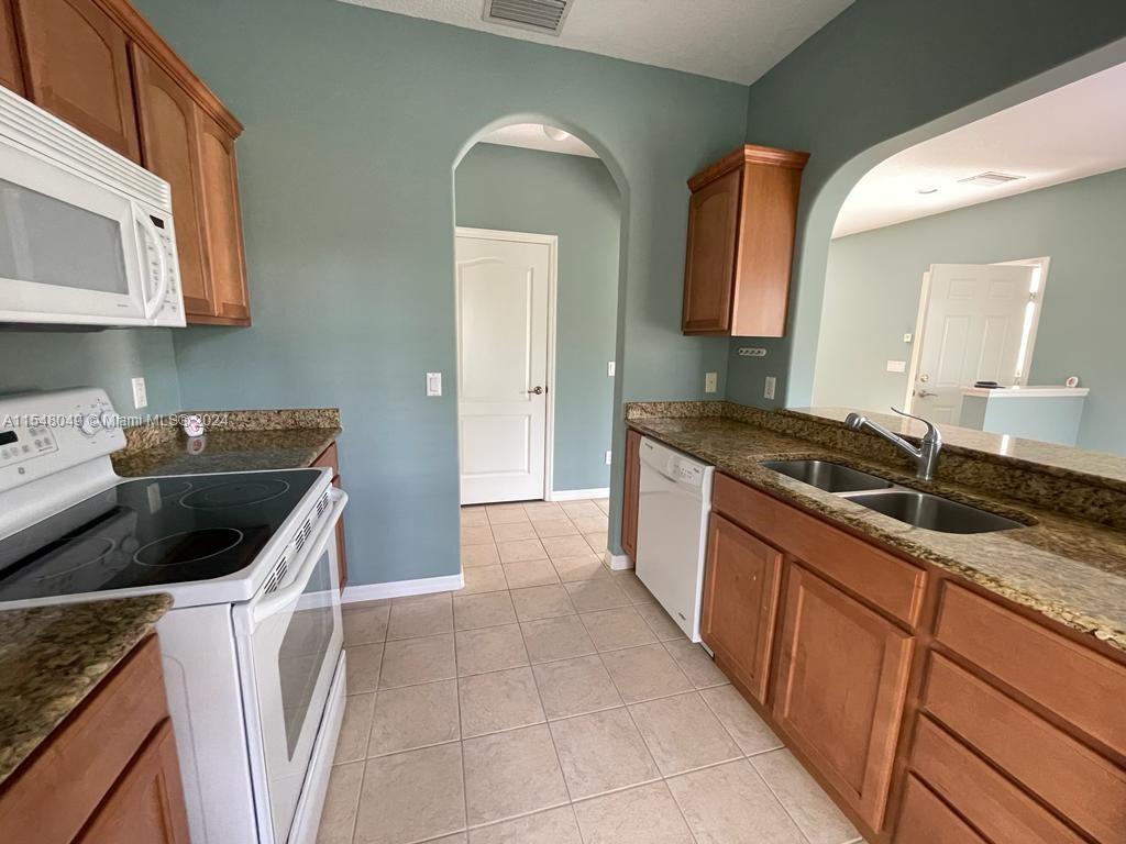 353 Cape Harbour loop, Bradenton, FL, 34212 United States, 3 Bedrooms Bedrooms, ,2 BathroomsBathrooms,Residential,For Sale,Cape Harbour loop,A11548049