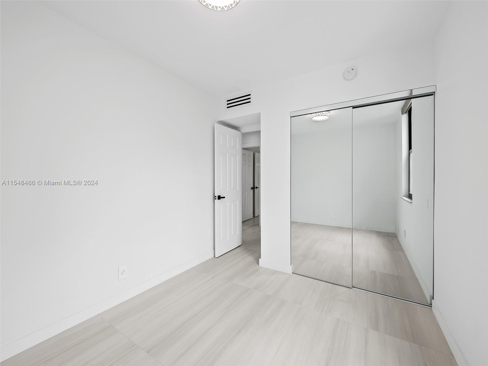 20200 W Country Club Dr 106, Aventura, Florida 33180, 3 Bedrooms Bedrooms, ,2 BathroomsBathrooms,Residential,For Sale,20200 W Country Club Dr 106,A11548466