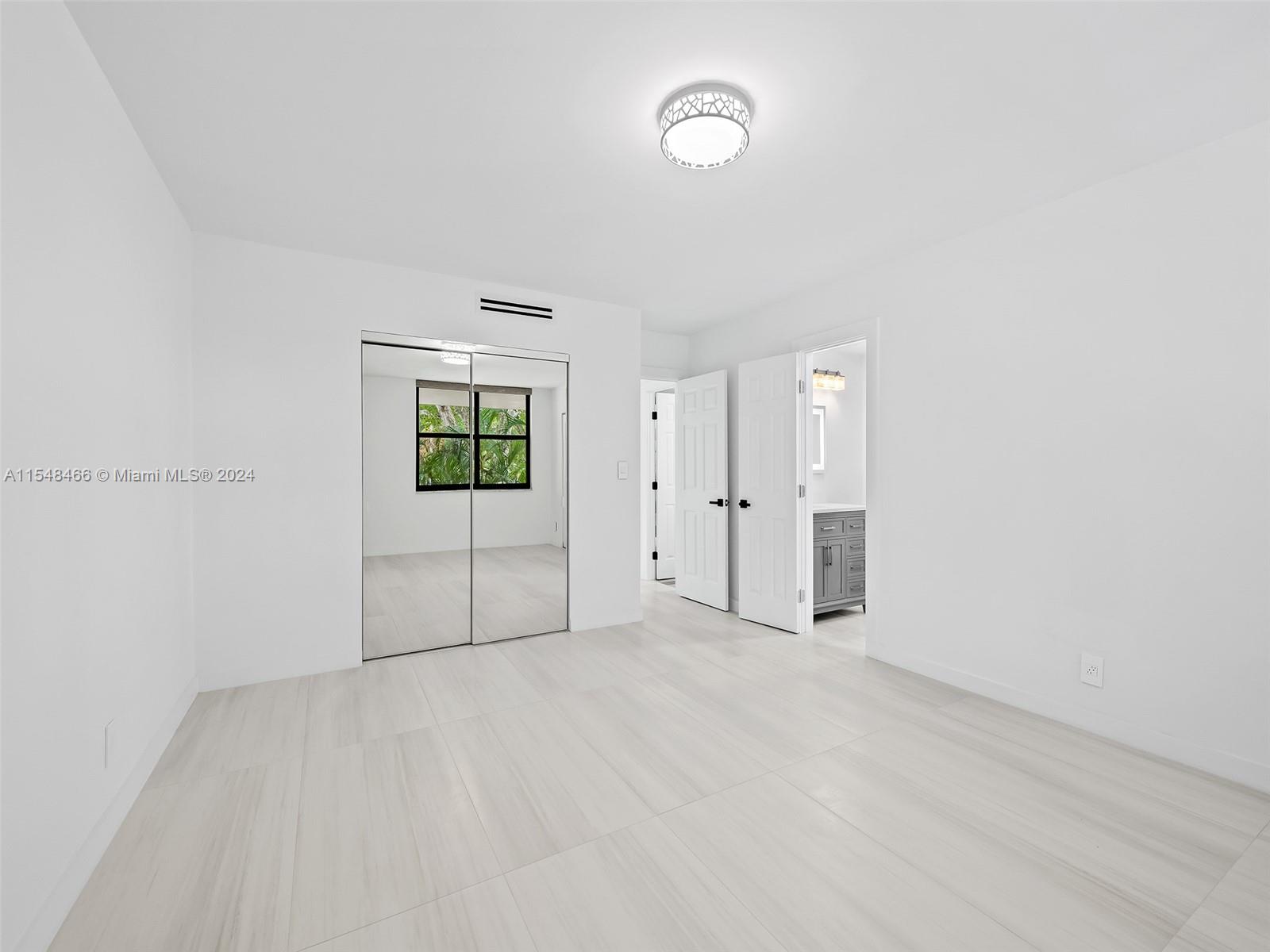 20200 W Country Club Dr 106, Aventura, Florida 33180, 3 Bedrooms Bedrooms, ,2 BathroomsBathrooms,Residential,For Sale,20200 W Country Club Dr 106,A11548466