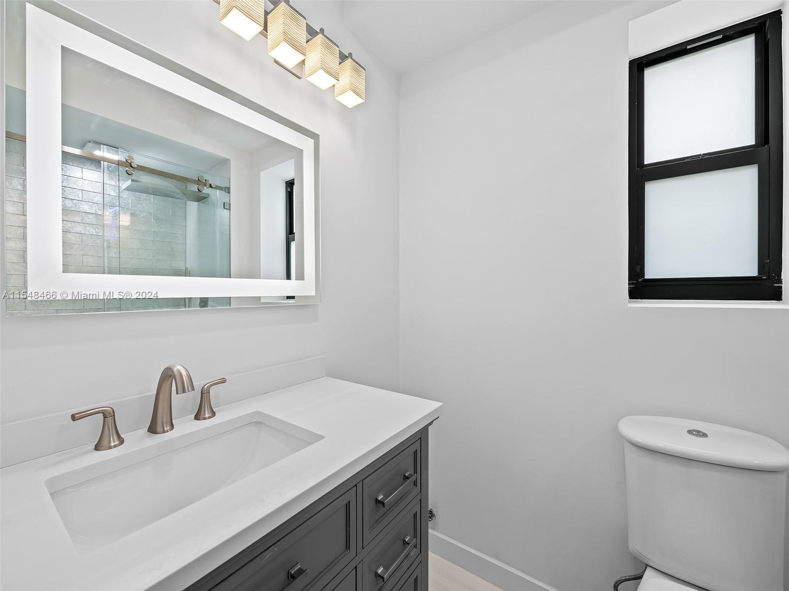 20200 W Country Club Dr 106, Aventura, Florida 33180, 3 Bedrooms Bedrooms, ,2 BathroomsBathrooms,Residential,For Sale,20200 W Country Club Dr 106,A11548466