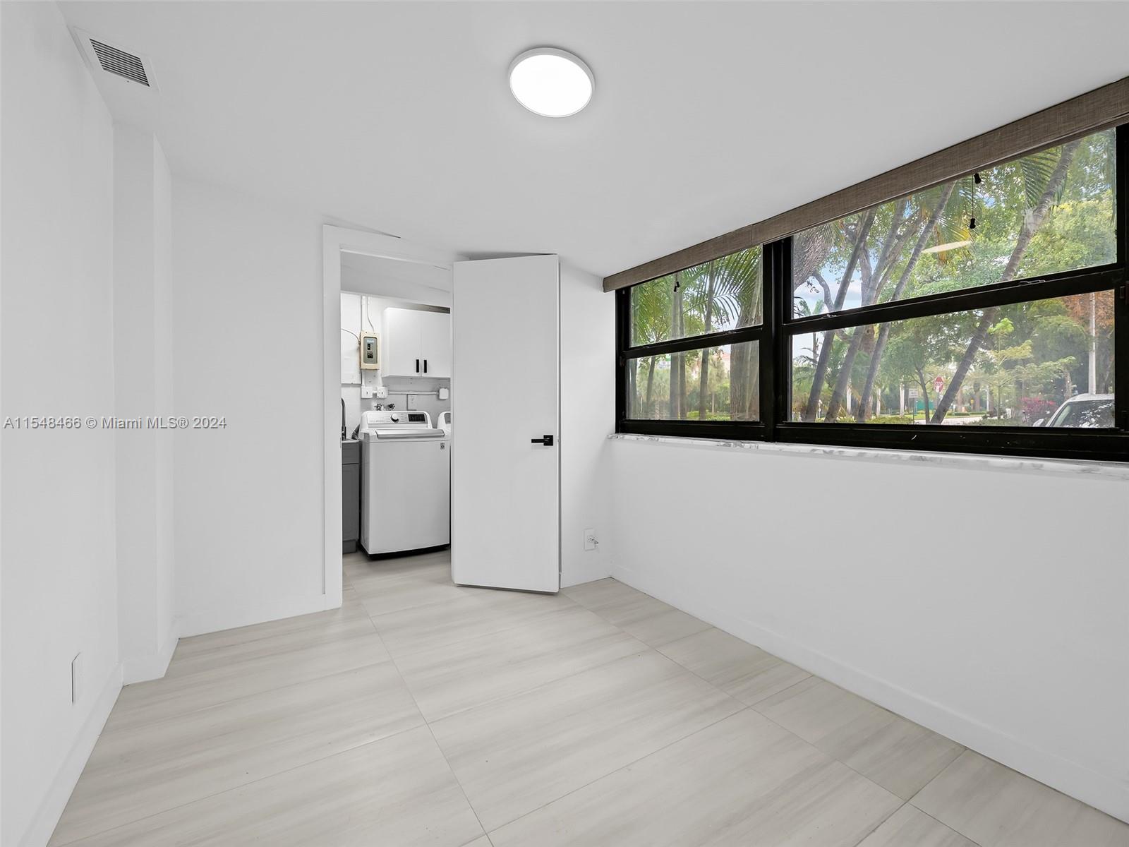 20200 W Country Club Dr 106, Aventura, Florida 33180, 3 Bedrooms Bedrooms, ,2 BathroomsBathrooms,Residential,For Sale,20200 W Country Club Dr 106,A11548466