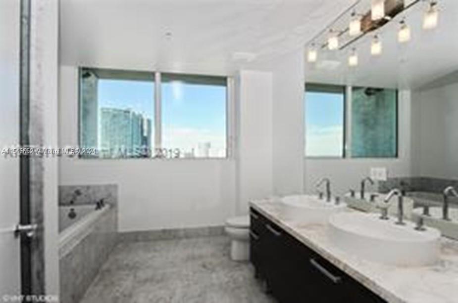 244 Biscayne Blvd 1502, Miami, Florida 33132, 2 Bedrooms Bedrooms, ,2 BathroomsBathrooms,Residentiallease,For Rent,244 Biscayne Blvd 1502,A11546652