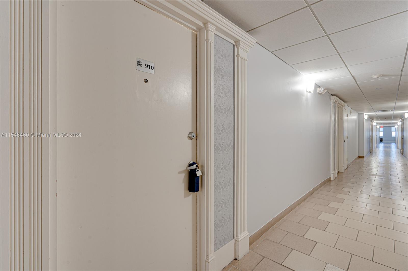 6969 Collins Ave, Miami Beach, FL, 33141 United States, 1 Bedroom Bedrooms, ,1 BathroomBathrooms,Residential,For Sale,Collins Ave,A11548460
