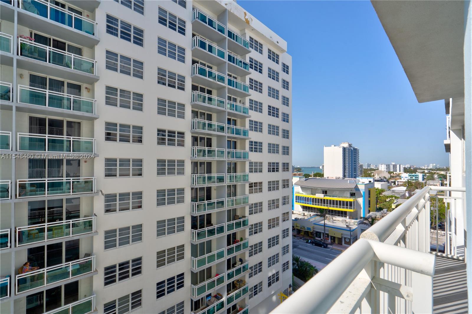 6969 Collins Ave, Miami Beach, FL, 33141 United States, 1 Bedroom Bedrooms, ,1 BathroomBathrooms,Residential,For Sale,Collins Ave,A11548460