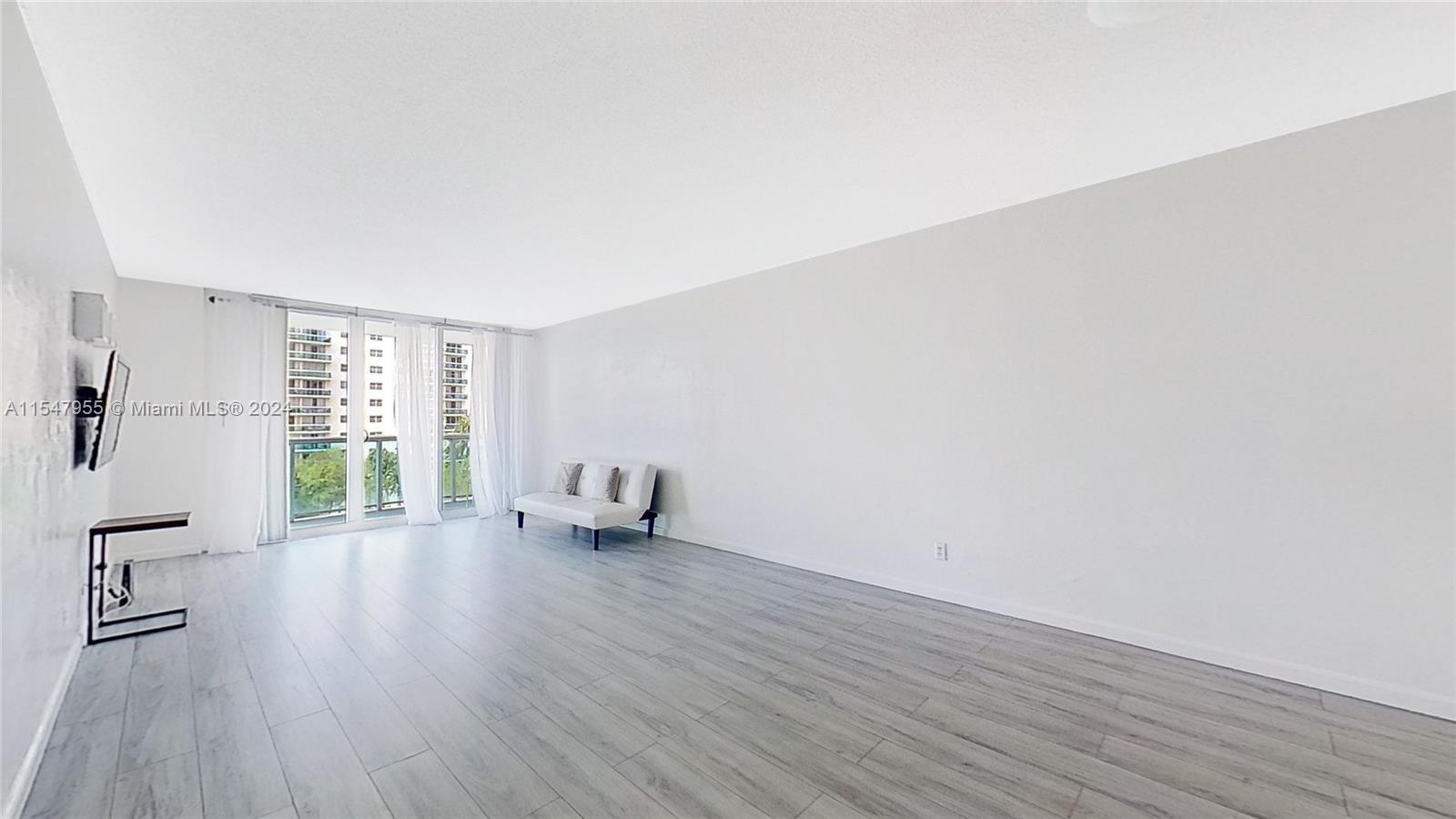 19380 Collins Ave, Sunny Isles Beach, FL, 33160 United States, 3 Bedrooms Bedrooms, ,2 BathroomsBathrooms,Residential,For Sale,Collins Ave,A11547955