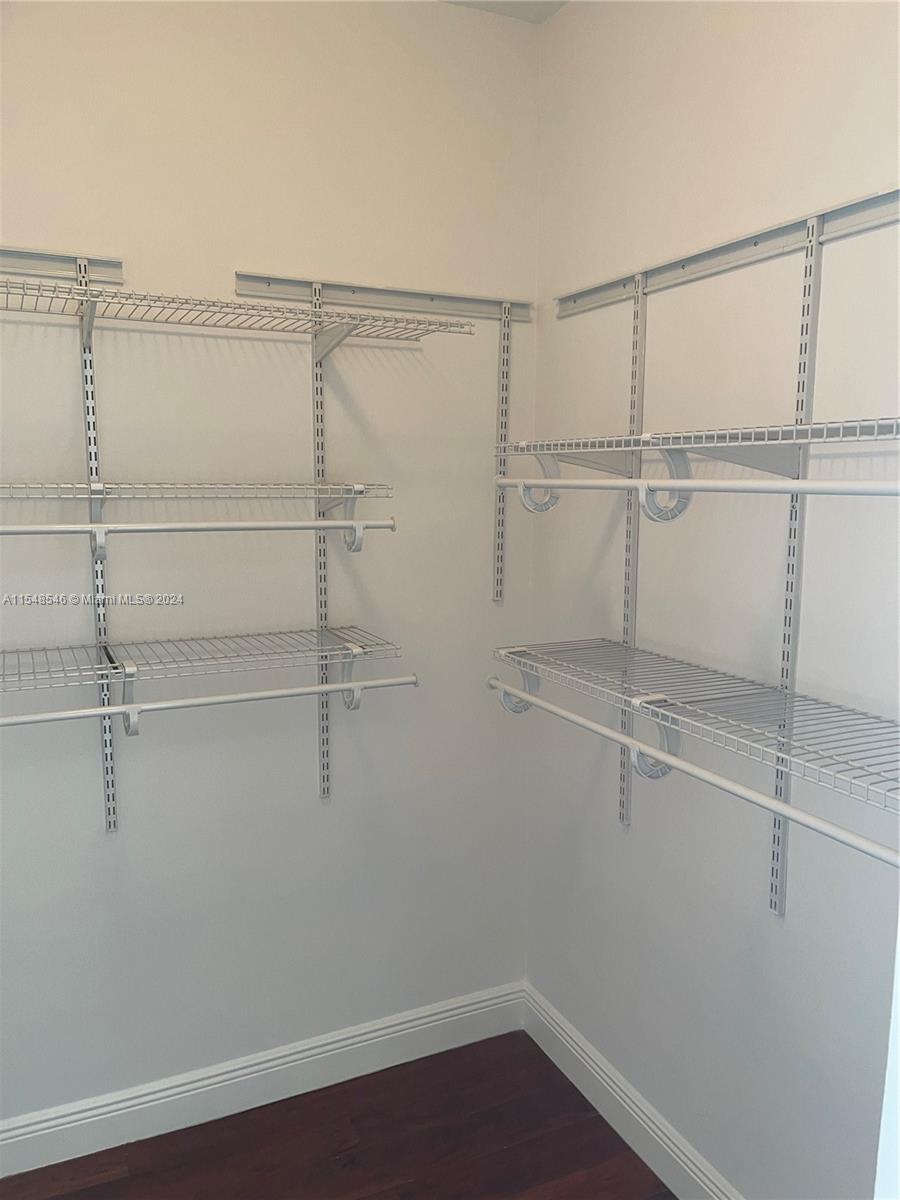 Walk-in closet