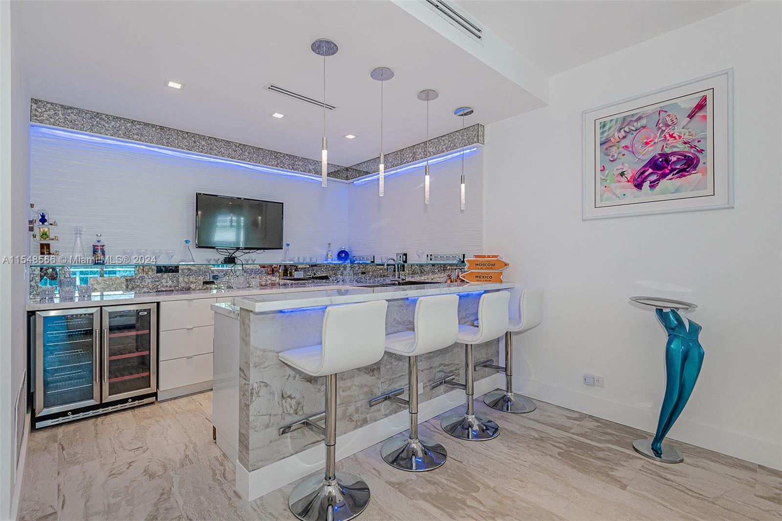 2301 Collins Ave PH 9 & 10, Miami Beach, Florida 33139, 4 Bedrooms Bedrooms, ,4 BathroomsBathrooms,Residentiallease,For Rent,2301 Collins Ave PH 9 & 10,A11548566