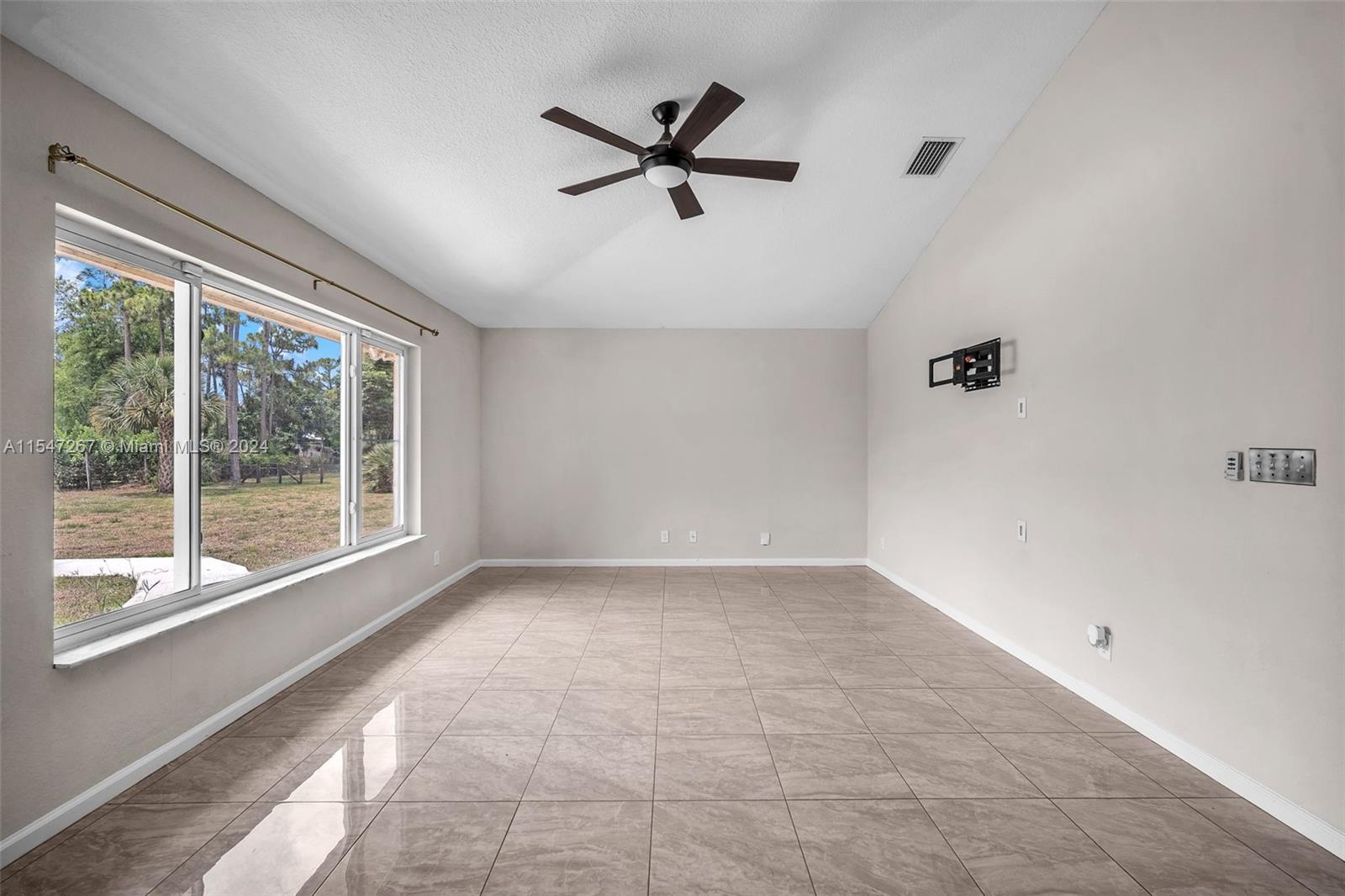 15520 Key Lime Blvd, Loxahatchee, FL, 33470 United States, 3 Bedrooms Bedrooms, ,2 BathroomsBathrooms,Residential,For Sale,Key Lime Blvd,A11547267