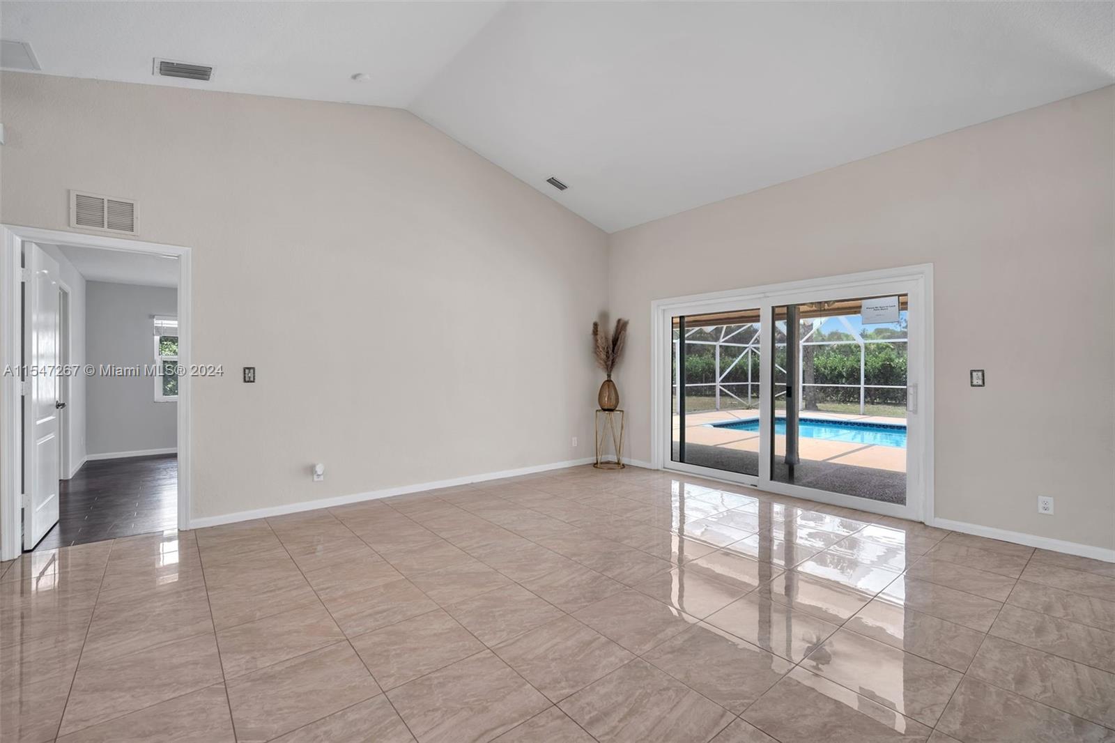 15520 Key Lime Blvd, Loxahatchee, FL, 33470 United States, 3 Bedrooms Bedrooms, ,2 BathroomsBathrooms,Residential,For Sale,Key Lime Blvd,A11547267