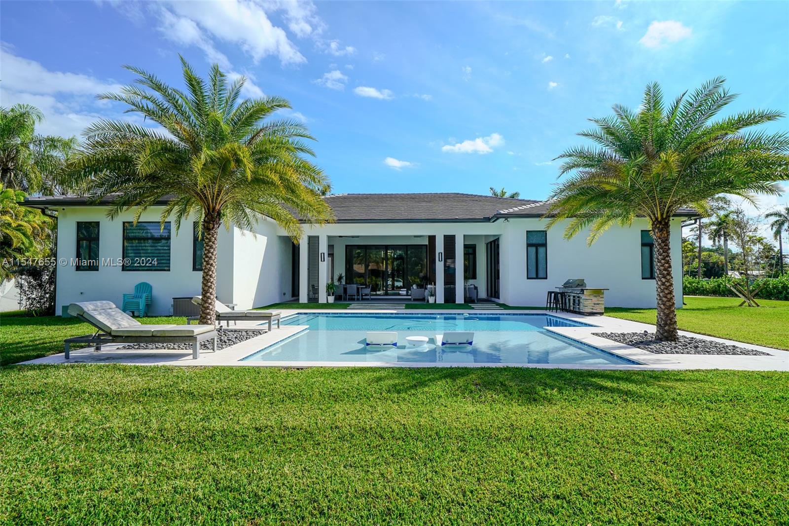8235 SW 184 Street, Palmetto Bay, Florida 33157, 5 Bedrooms Bedrooms, ,5 BathroomsBathrooms,Residential,For Sale,8235 SW 184 Street,A11547655