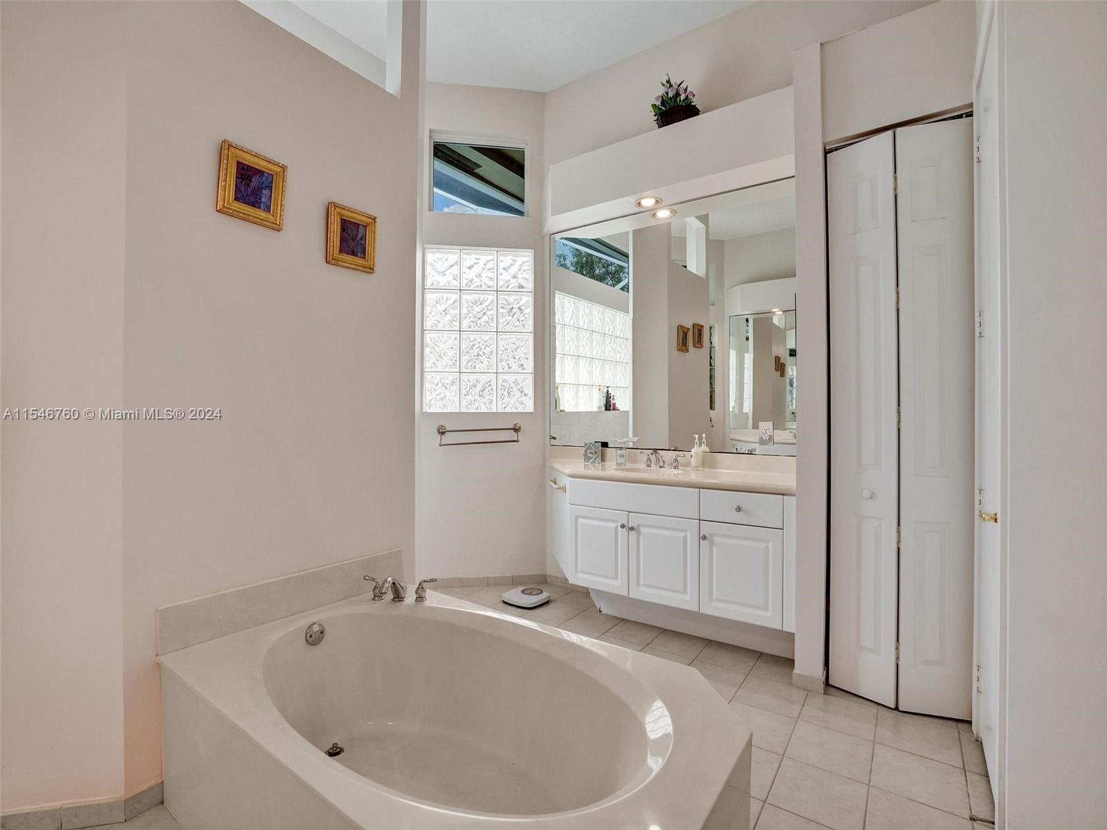 4985 120th Ave, Coral Springs, FL, 33076 United States, 5 Bedrooms Bedrooms, ,3 BathroomsBathrooms,Residential,For Sale,120th Ave,A11546760