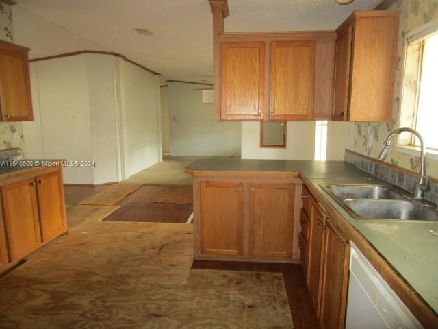 220 NE 12th Ave #211, Homestead, Florida 33030, 4 Bedrooms Bedrooms, ,2 BathroomsBathrooms,Residential,For Sale,220 NE 12th Ave #211,A11548500