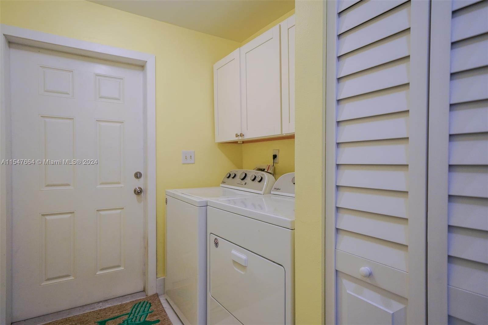 213 Florida Ave, Coral Gables, Florida 33133, 3 Bedrooms Bedrooms, ,2 BathroomsBathrooms,Residential,For Sale,213 Florida Ave,A11547664