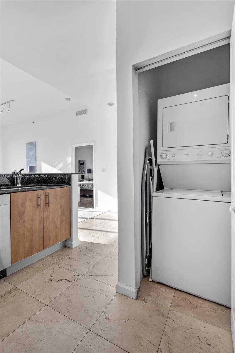 7900 Harbor Island Dr PH22, North Bay Village, Florida 33141, 2 Bedrooms Bedrooms, ,2 BathroomsBathrooms,Residential,For Sale,7900 Harbor Island Dr PH22,A11548564