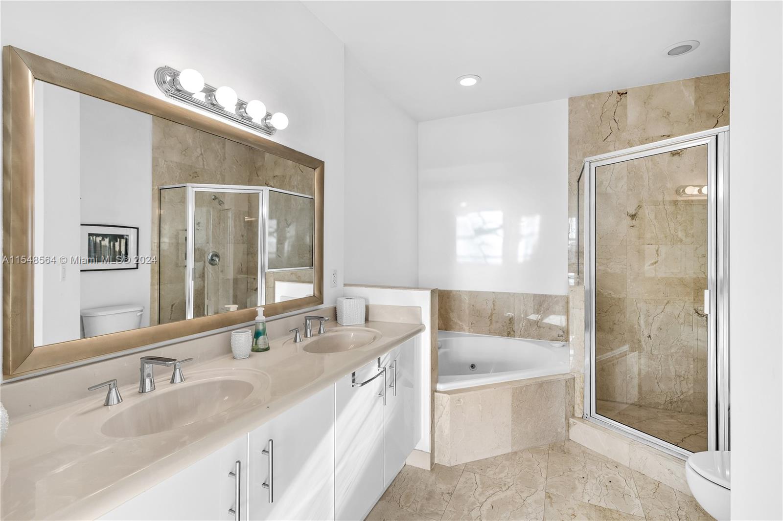 7900 Harbor Island Dr PH22, North Bay Village, Florida 33141, 2 Bedrooms Bedrooms, ,2 BathroomsBathrooms,Residential,For Sale,7900 Harbor Island Dr PH22,A11548564