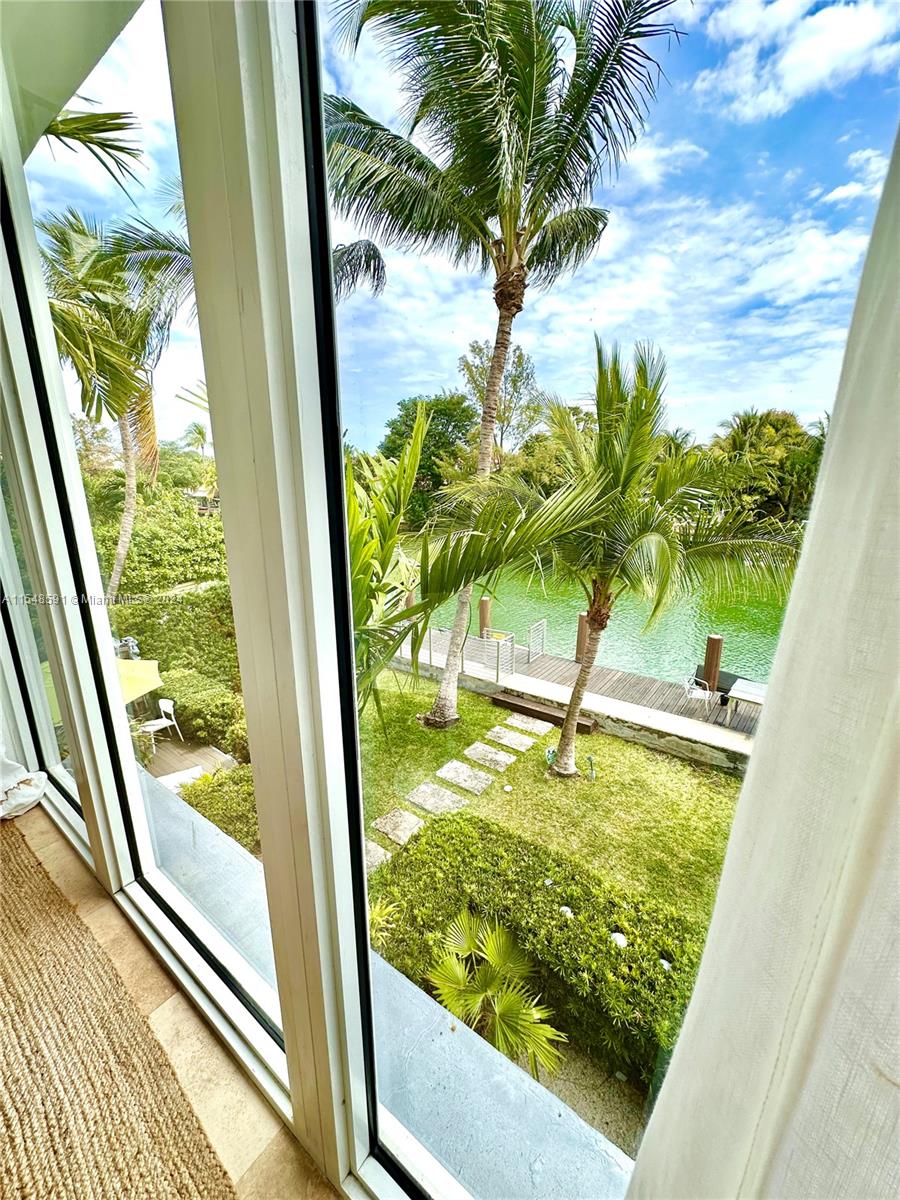 3915 Meridian Ave, Miami Beach, FL, 33140 United States, 1 Bedroom Bedrooms, ,1 BathroomBathrooms,Residential,For Sale,Meridian Ave,A11548591