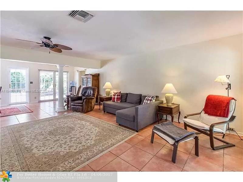 701 Garden Ct, Plantation, FL, 33317 United States, 2 Bedrooms Bedrooms, ,2 BathroomsBathrooms,Residential,For Sale,Garden Ct,A11548589