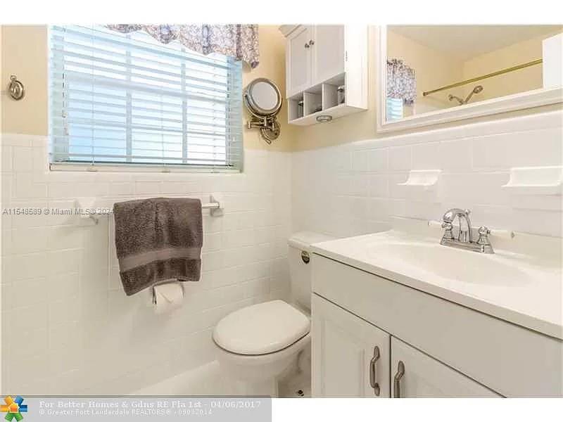 701 Garden Ct, Plantation, FL, 33317 United States, 2 Bedrooms Bedrooms, ,2 BathroomsBathrooms,Residential,For Sale,Garden Ct,A11548589