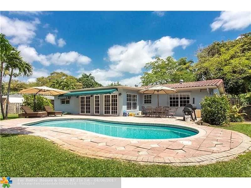 701 Garden Ct, Plantation, FL, 33317 United States, 2 Bedrooms Bedrooms, ,2 BathroomsBathrooms,Residential,For Sale,Garden Ct,A11548589